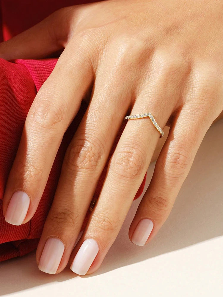 925 Sterling Silver Fashion V-shaped zircon Shiny Thin Ring For Women Anniversary Party Personalized High Quality Fine Jewelry