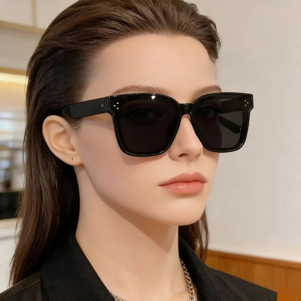 Oversized SquareSunglasses for Women Men, UV400 Protection Driving Shades,Trendy All-Match Fashion Sun Glasses for OutdoorTravel